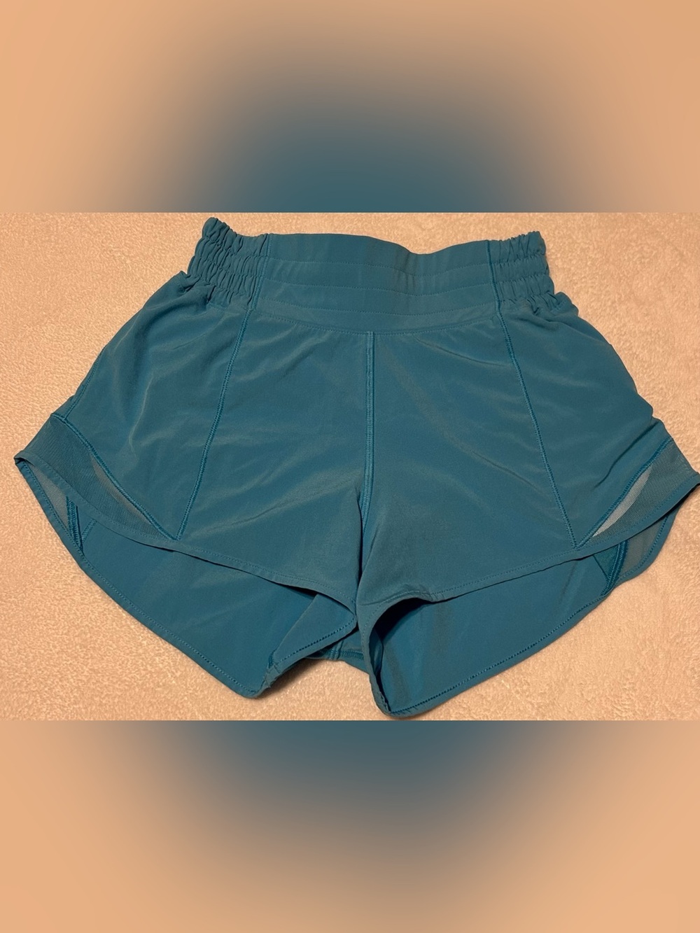 Lululemon Hotty Hot HR shorts -size 0 Teal Blue/Aqua Blue